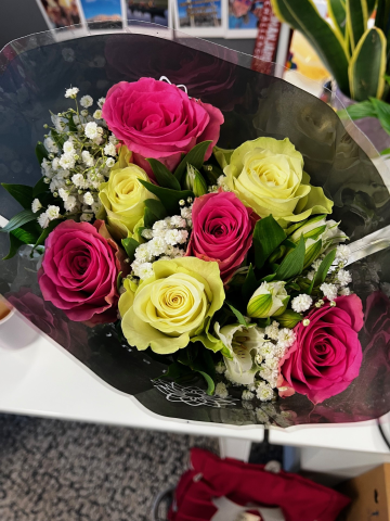 VP Mixed Rose & Alstroemeria Bouquet Kenya VP